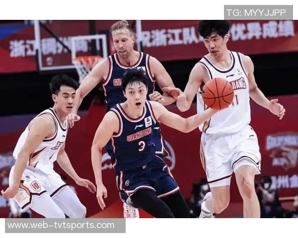 广东队与北京队2017年精彩对决回顾及赛季亮点分析 广东队与北京队2017年精彩对决回顾及赛季亮点分析